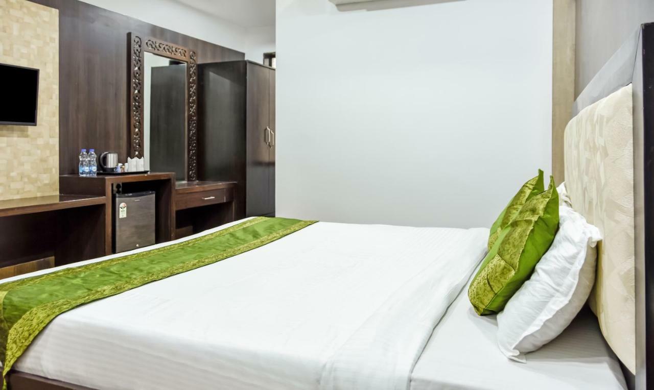 Treebo Red Petal Jalandhar Hotell Eksteriør bilde